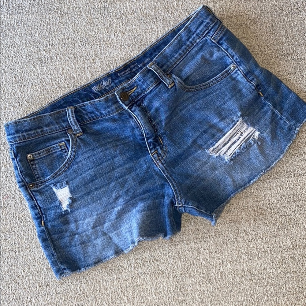 Boyfriend Cut - Jean Shorts